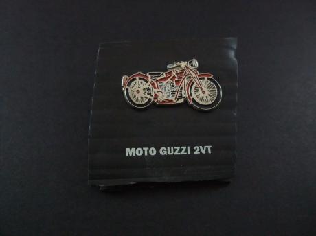 Moto Guzzi C2V racemotor-sportmotor jaren 30, rood (2)